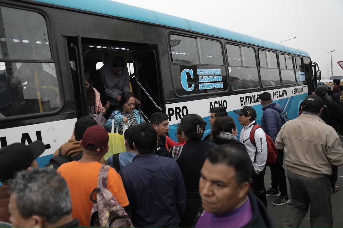 MTC: transporte público en Lima y Callao opera con normalidad pese a paro convocado